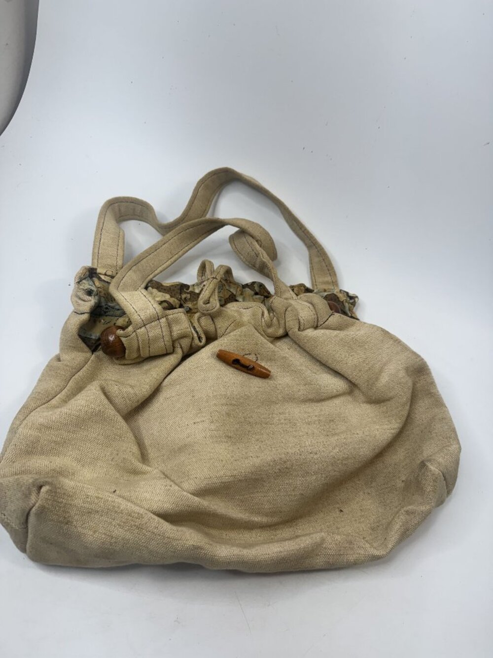 Vintage Beige Canvas Tote Bag With Brown & Blue Floral Lining Wooden Button Clos